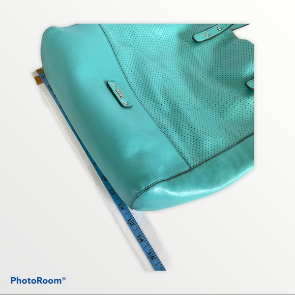 Roots Bag w/ removable clutch! - Picture 11 of 11